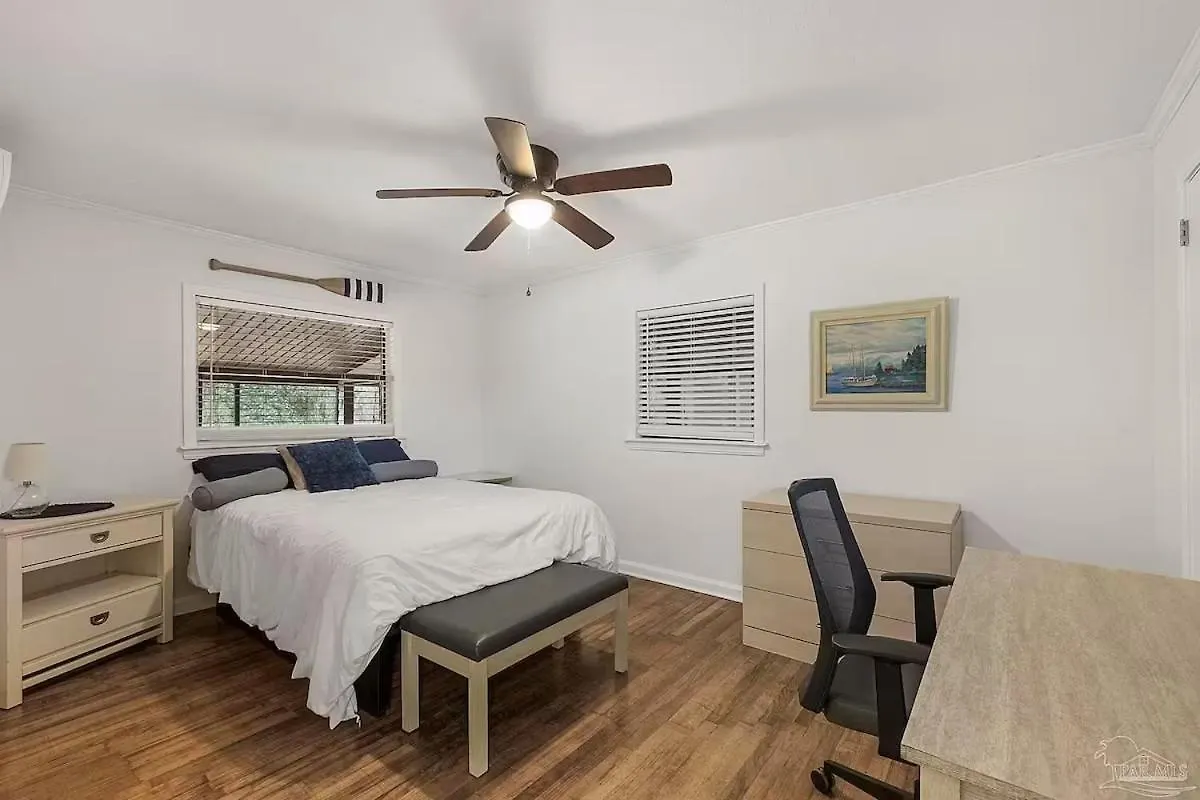 Hencye 3 Retreat Relaxing Getaway in Pensacola Villa Holiday home